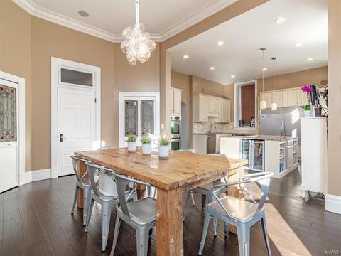2704 S Compton, Saint Louis, MO 63118 photo 10