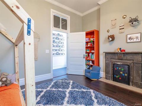 2704 S Compton, Saint Louis, MO 63118 photo 23