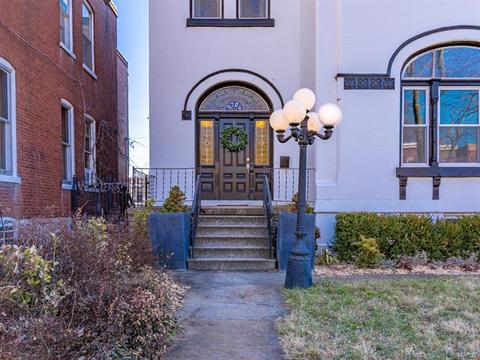 2704 S Compton, Saint Louis, MO 63118 photo 3