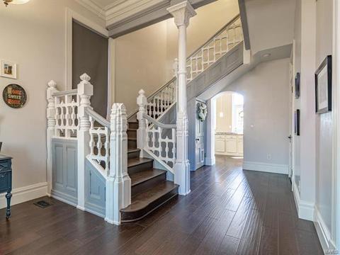 2704 S Compton, Saint Louis, MO 63118 photo 6