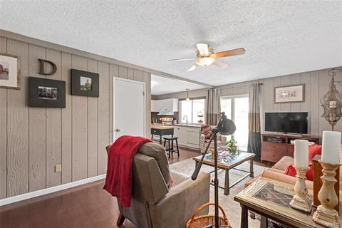 1413 Mautenne Dr, Manchester, MO 63021 photo 12