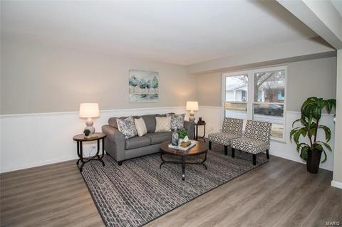 271 Aspen Vlg, Ballwin, MO 63021 photo 5