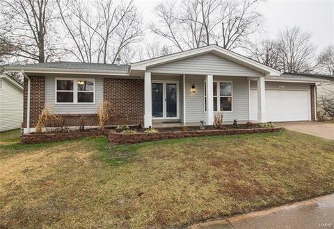 271 Aspen Vlg, Ballwin, MO 63021 photo 3