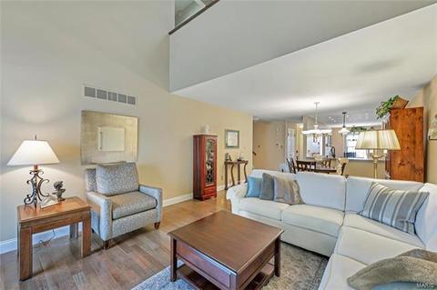 176 Cascade Circle Dr, Ballwin, MO 63021 photo 5