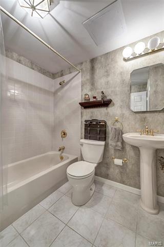176 Cascade Circle Dr, Ballwin, MO 63021 photo 28