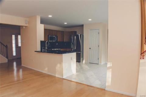 1404 Buckhurst Ct, Ballwin, MO 63021 photo 18