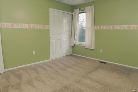 1404 Buckhurst Ct, Ballwin, MO 63021 photo 31