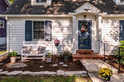 107 S Maple Ave, Saint Louis, MO 63119 photo 4