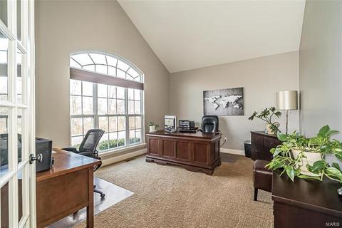 148 Barker Ln, Ballwin, MO 63021 photo 5