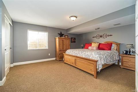 148 Barker Ln, Ballwin, MO 63021 photo 44