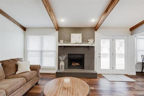 1319 Weidmann Estates Ct, Ballwin, MO 63011 photo 9