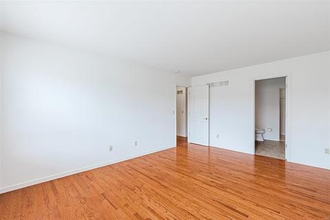 652 Hawk Run Dr, O'fallon, MO 63368 photo 17