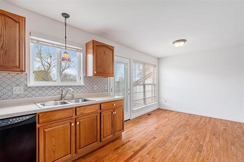 652 Hawk Run Dr, O'fallon, MO 63368 photo 9