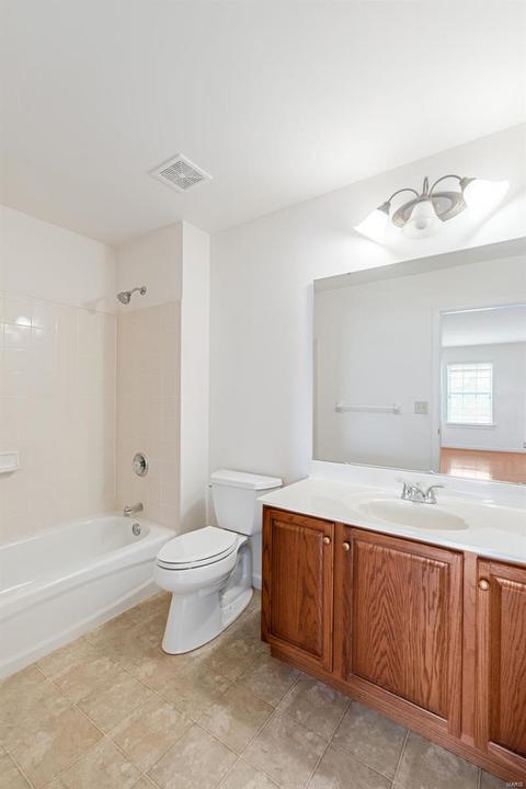652 Hawk Run Dr, O'fallon, MO 63368 photo 28