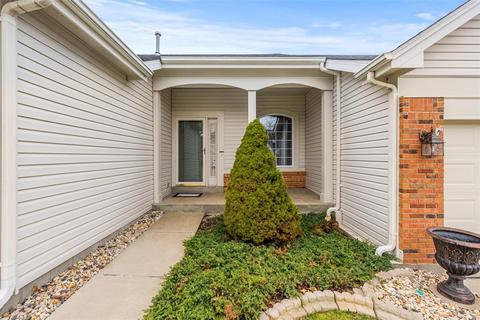 652 Hawk Run Dr, O'fallon, MO 63368 photo 2