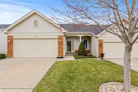 652 Hawk Run Dr, O'fallon, MO 63368 photo 1