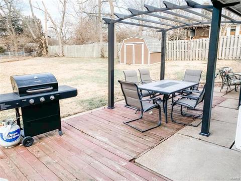 239 E Skyline Dr, Ballwin, MO 63011 photo 5