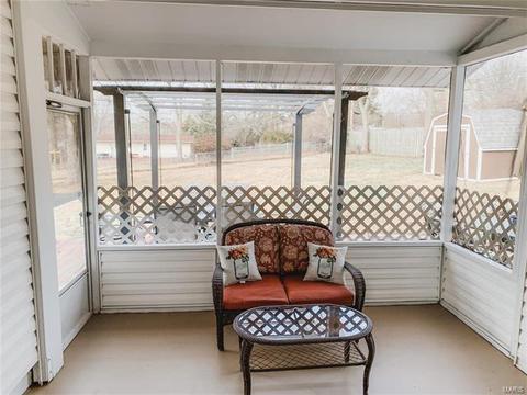 239 E Skyline Dr, Ballwin, MO 63011 photo 4
