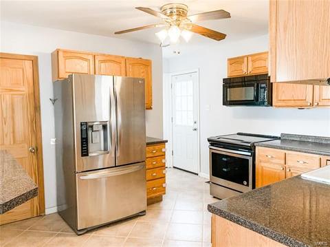 239 E Skyline Dr, Ballwin, MO 63011 photo 7