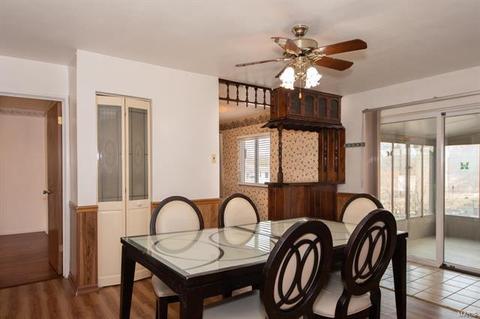 8385 Lonkar Dr, Saint Louis, MO 63123 photo 6