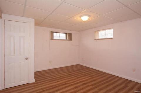 8385 Lonkar Dr, Saint Louis, MO 63123 photo 17