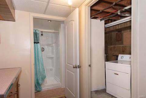 8385 Lonkar Dr, Saint Louis, MO 63123 photo 20