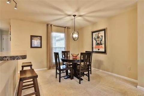 237 Coachgate Ln, Ballwin, MO 63021 photo 6