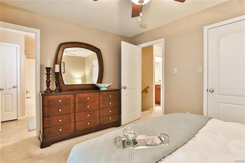 237 Coachgate Ln, Ballwin, MO 63021 photo 15