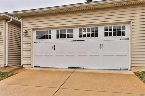237 Coachgate Ln, Ballwin, MO 63021 photo 22