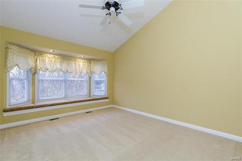 353 Round Tower Dr E, Saint Charles, MO 63304 photo 5