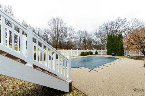 353 Round Tower Dr E, Saint Charles, MO 63304 photo 52