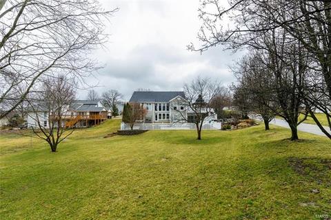 353 Round Tower Dr E, Saint Charles, MO 63304 photo 8