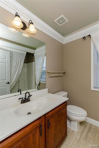 353 Round Tower Dr E, Saint Charles, MO 63304 photo 18