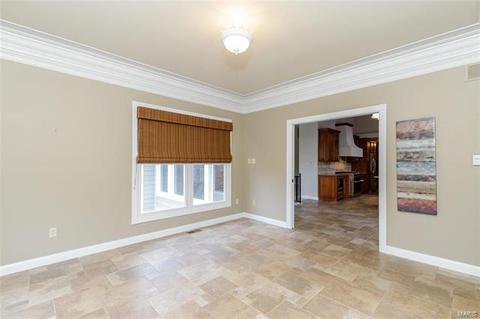 353 Round Tower Dr E, Saint Charles, MO 63304 photo 31