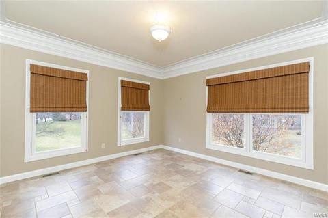 353 Round Tower Dr E, Saint Charles, MO 63304 photo 13