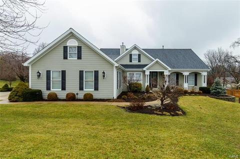 353 Round Tower Dr E, Saint Charles, MO 63304 photo 1