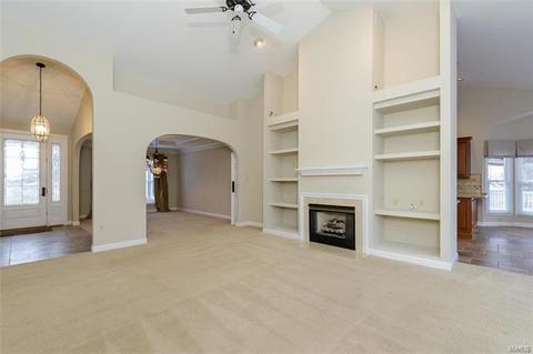 353 Round Tower Dr E, Saint Charles, MO 63304 photo 29