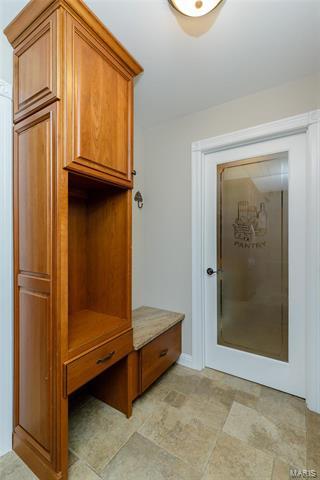 353 Round Tower Dr E, Saint Charles, MO 63304 photo 34