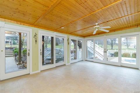 353 Round Tower Dr E, Saint Charles, MO 63304 photo 22