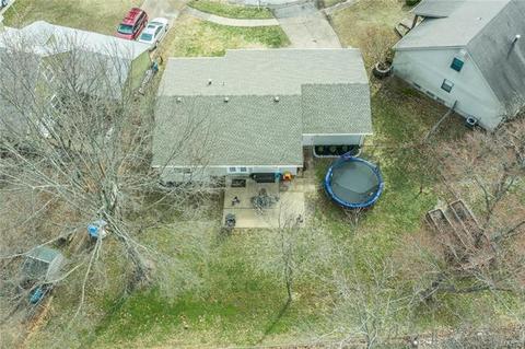 699 Walnut Point Ct, Ballwin, MO 63021 photo 28