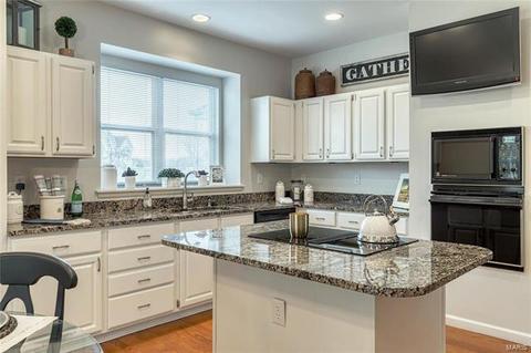 161 Grange Hill Ln, Weldon Spring, MO 63304 photo 13