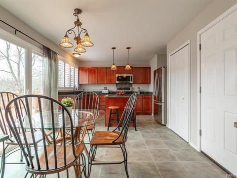 837 Country Stone Dr, Manchester, MO 63021 photo 8
