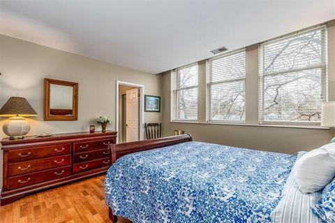 529 Colebrook Dr #E, Saint Louis, MO 63119 photo 20