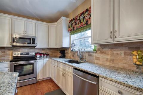 855 Whitmoor Dr, Weldon Spring, MO 63304 photo 19