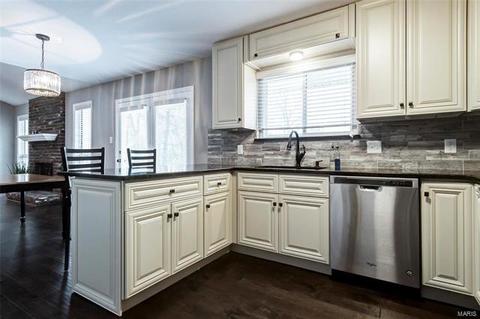 1039 Treeline Ct, Manchester, MO 63021 photo 14