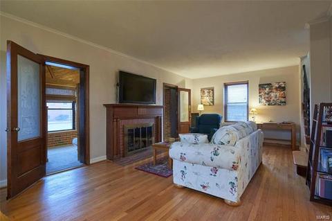 6477 Devonshire Ave, Saint Louis, MO 63109 photo 5