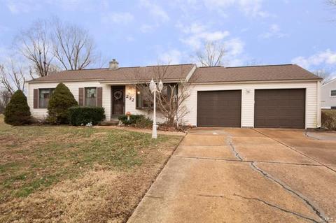 232 Dennison Dr, Ballwin, MO 63021 photo 1