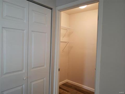 253 E Skyline, Ballwin, MO 63011 photo 9