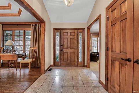 202 Abbey Glen Ln, Weldon Spring, MO 63304 photo 4