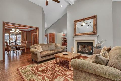 202 Abbey Glen Ln, Weldon Spring, MO 63304 photo 9